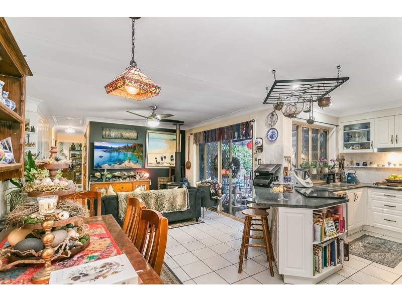 35 Larbonya Crescent, Capalaba QLD 4157