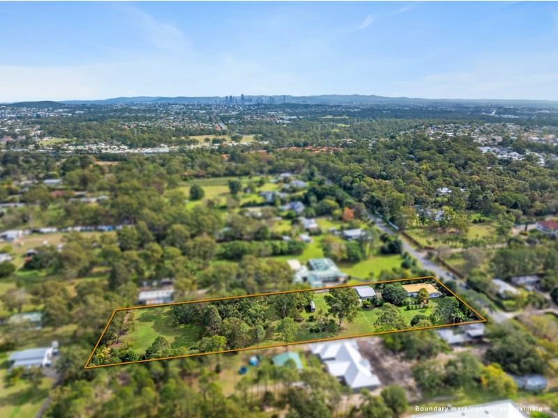 83 Grassdale Road, Belmont QLD 4153