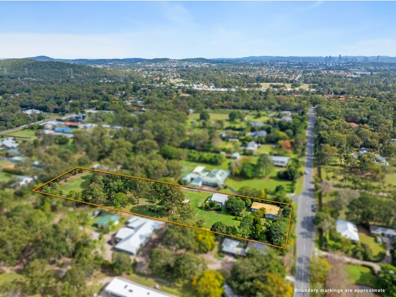 83 Grassdale Road, Belmont QLD 4153