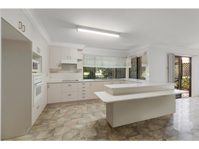 83 Grassdale Road, Belmont QLD 4153