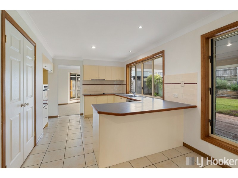 5 Bush Cherry Place, Thornlands QLD 4164