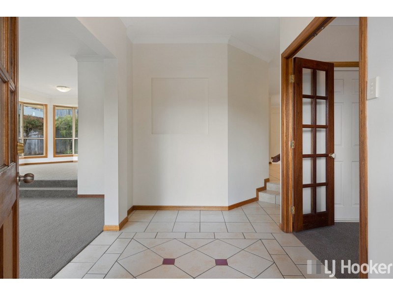 5 Bush Cherry Place, Thornlands QLD 4164