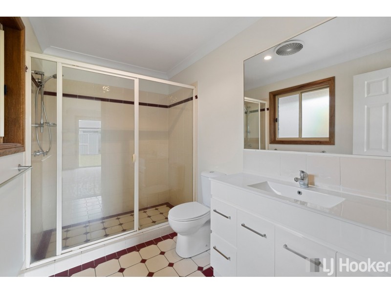 5 Bush Cherry Place, Thornlands QLD 4164