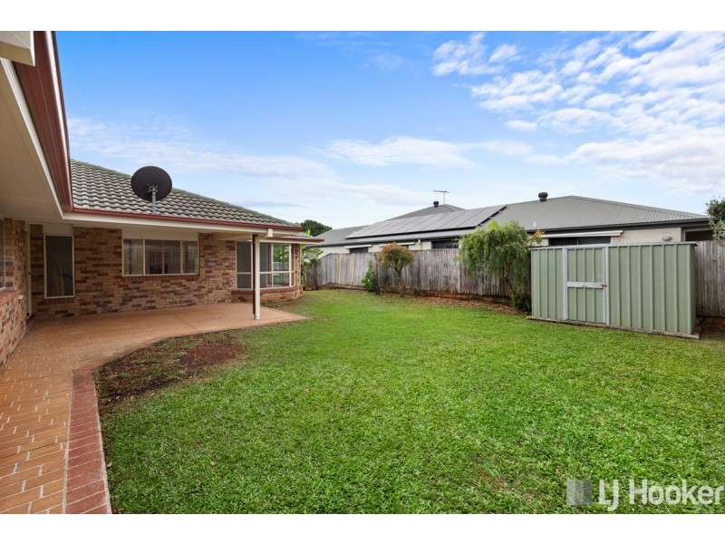 5 Bush Cherry Place, Thornlands QLD 4164