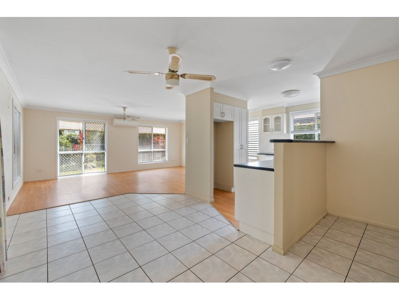 17 Jania Street, Redland Bay QLD 4165