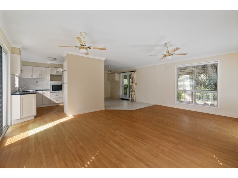 17 Jania Street, Redland Bay QLD 4165