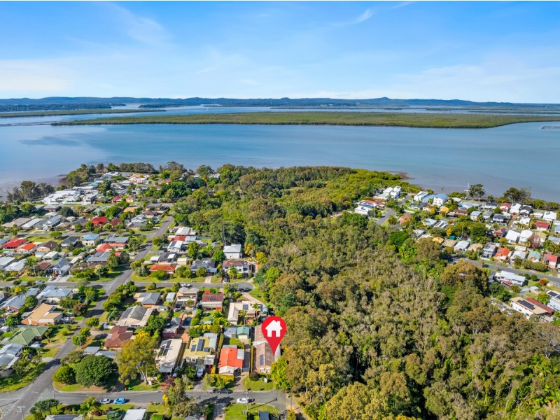 17 Jania Street, Redland Bay QLD 4165
