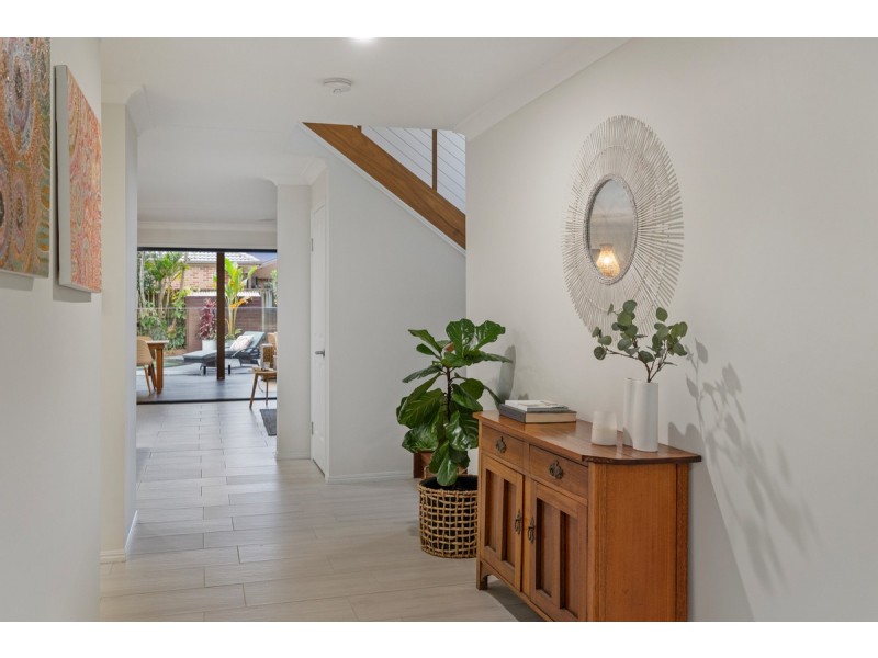 8 Morgan Close, Manly West QLD 4179