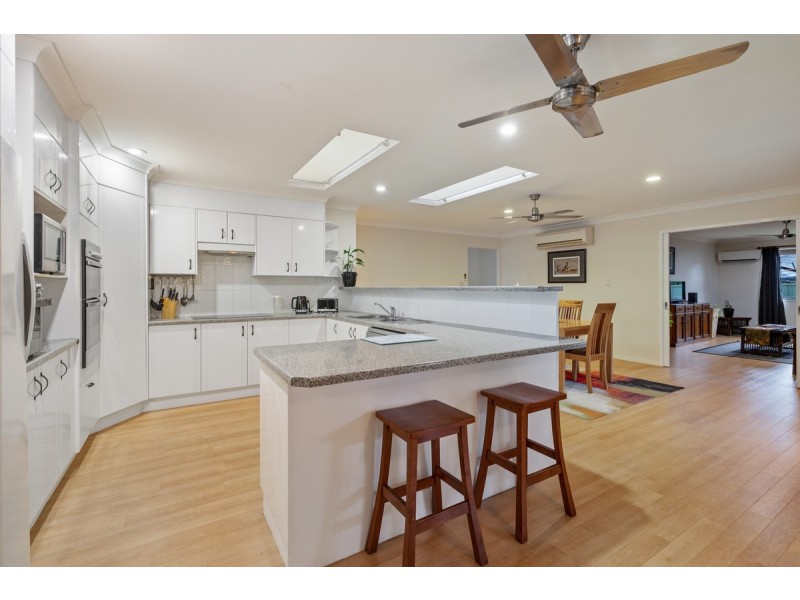 35 Trafalgar Drive, Victoria Point QLD 4165