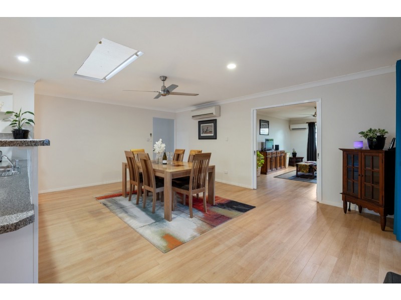 35 Trafalgar Drive, Victoria Point QLD 4165