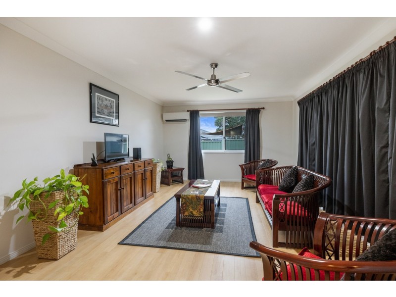 35 Trafalgar Drive, Victoria Point QLD 4165