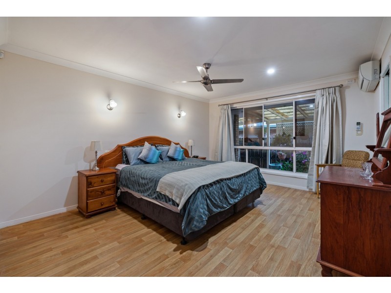35 Trafalgar Drive, Victoria Point QLD 4165