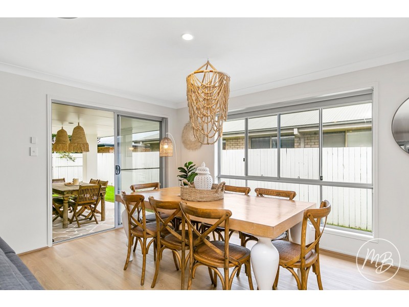 15 Tathra Court, Redland Bay QLD 4165