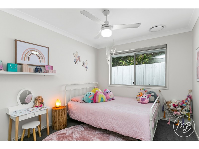 15 Tathra Court, Redland Bay QLD 4165