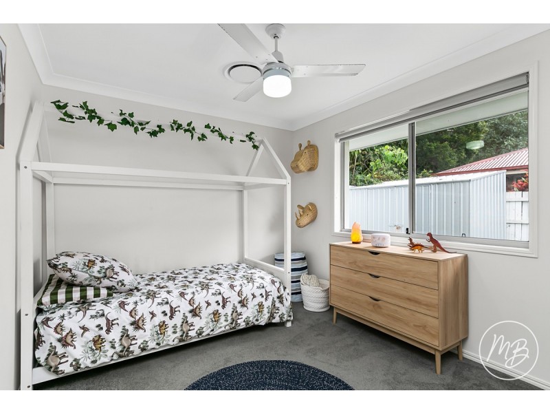 15 Tathra Court, Redland Bay QLD 4165