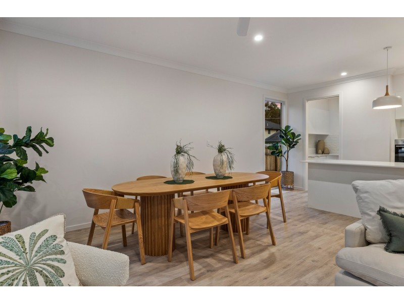 2A Devonstone Street, Cleveland QLD 4163