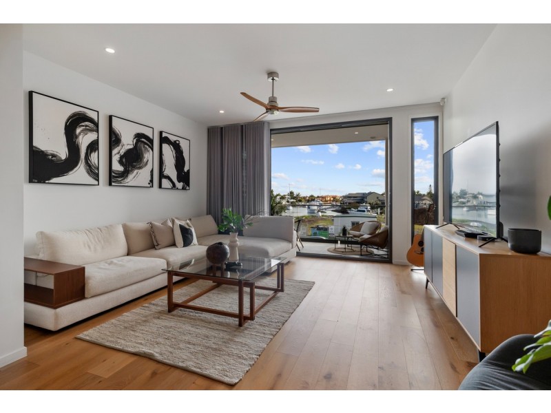 6/100 Dorsal Drive, Birkdale QLD 4159