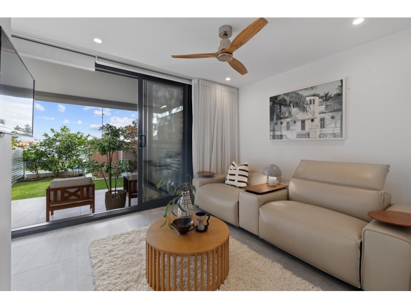 6/100 Dorsal Drive, Birkdale QLD 4159