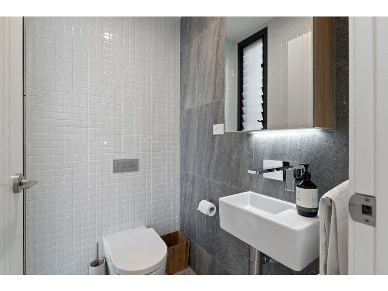 6/100 Dorsal Drive, Birkdale QLD 4159