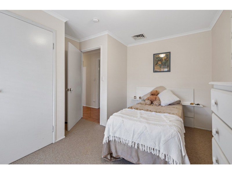 9 Dawn Crescent, Thornlands QLD 4164