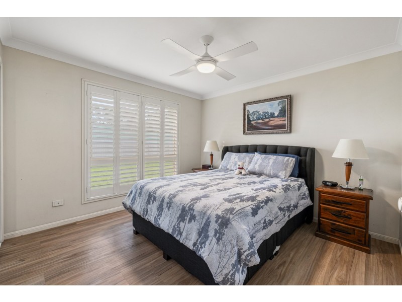 8 Eastern Court, Wellington Point QLD 4160