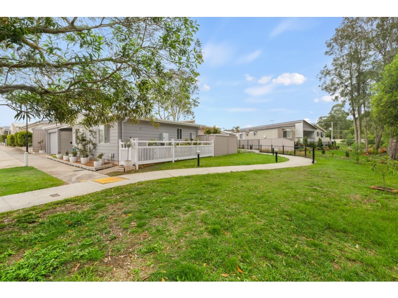 163/22-28 Collingwood Road, Birkdale QLD 4159