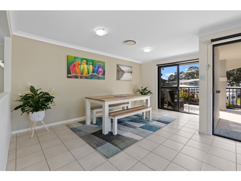 36 Sandy Cove Place, Redland Bay QLD 4165