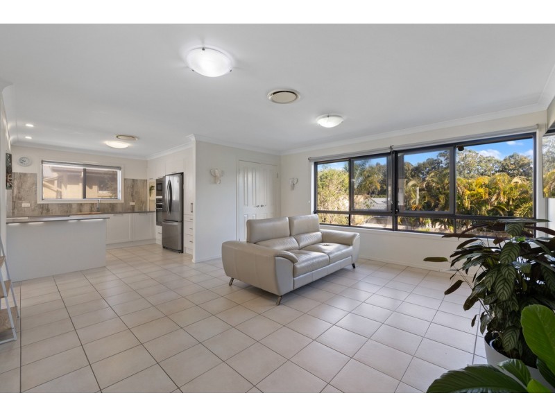 36 Sandy Cove Place, Redland Bay QLD 4165