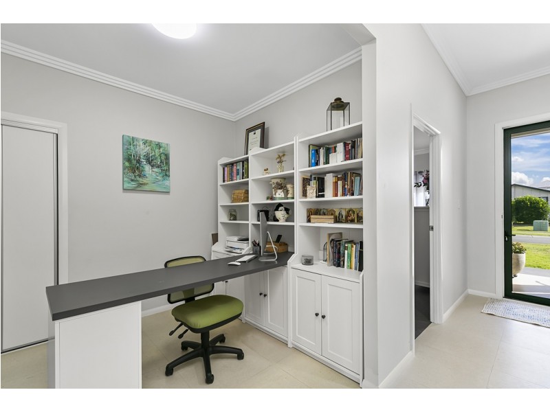 40 Parkgrove Street, Birkdale QLD 4159