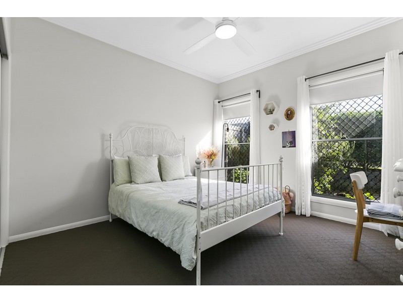 40 Parkgrove Street, Birkdale QLD 4159