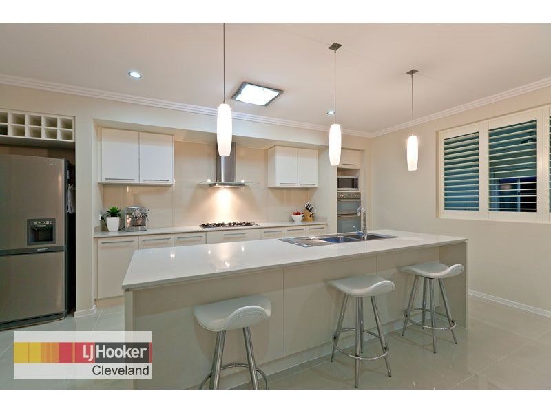 69 Penzance Drive, Redland Bay QLD 4165