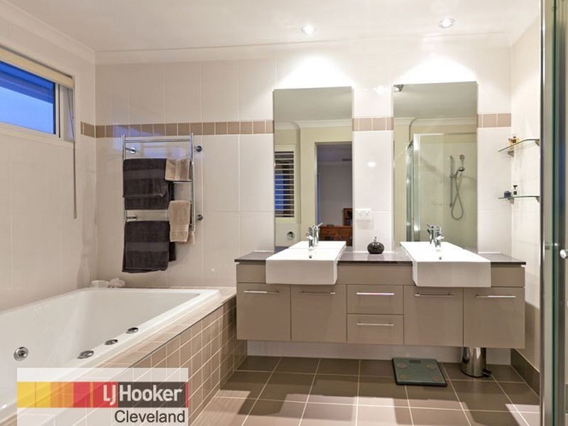 69 Penzance Drive, Redland Bay QLD 4165