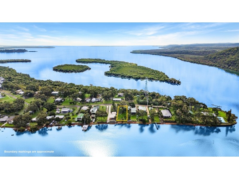 178 Canaipa Point Drive, Russell Island QLD 4184