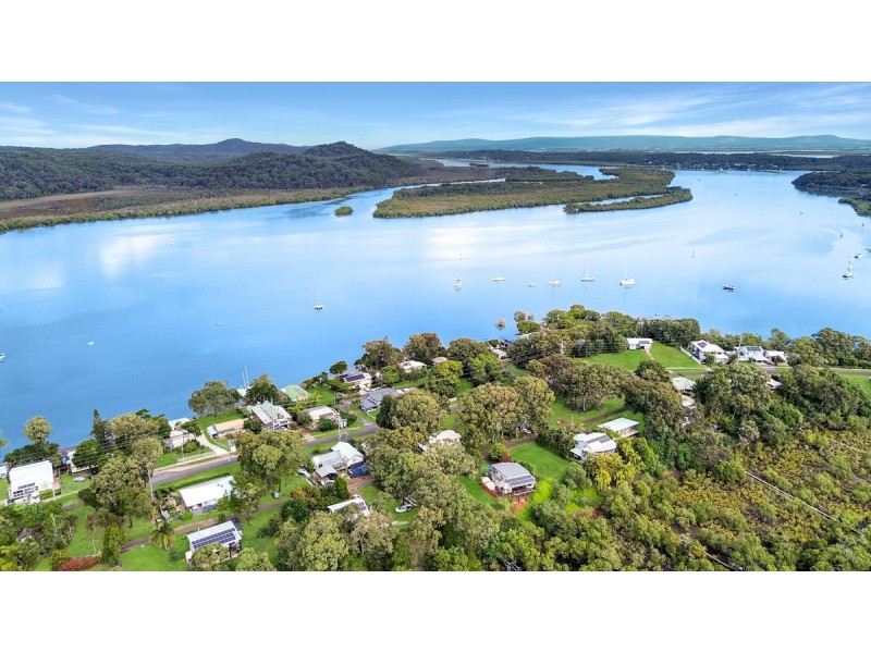 178 Canaipa Point Drive, Russell Island QLD 4184