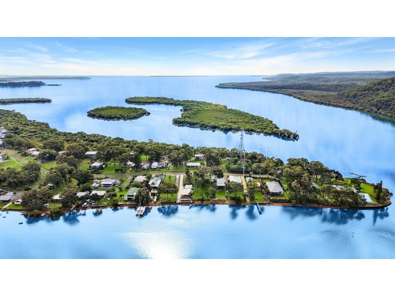 178 Canaipa Point Drive, Russell Island QLD 4184