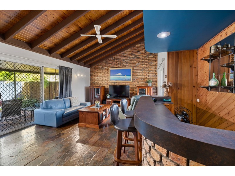 11 Breene Court, Carindale QLD 4152