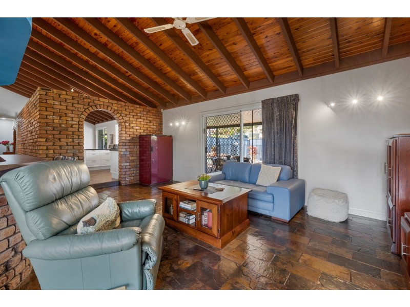 11 Breene Court, Carindale QLD 4152
