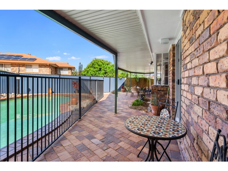 11 Breene Court, Carindale QLD 4152