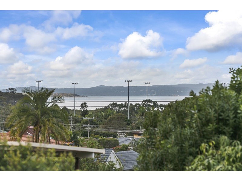 73 Beach Street, Cleveland QLD 4163