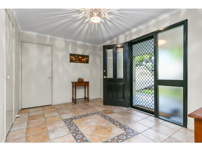 73 Beach Street, Cleveland QLD 4163