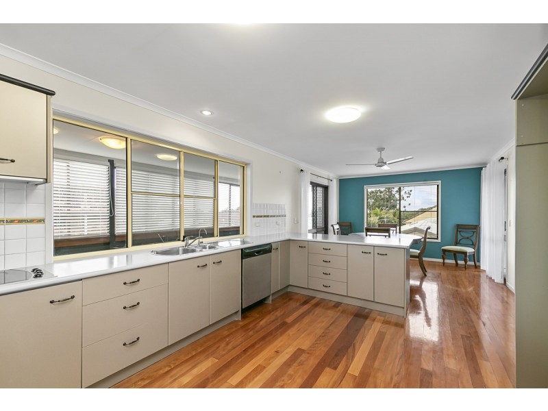 73 Beach Street, Cleveland QLD 4163