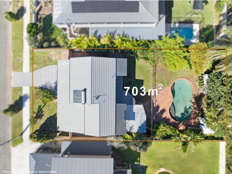 52 Makaha Drive, Birkdale QLD 4159