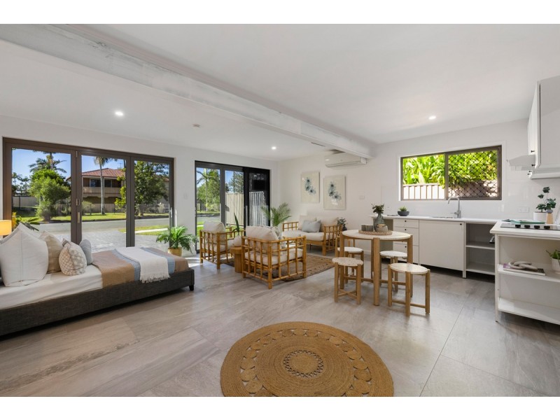 52 Makaha Drive, Birkdale QLD 4159