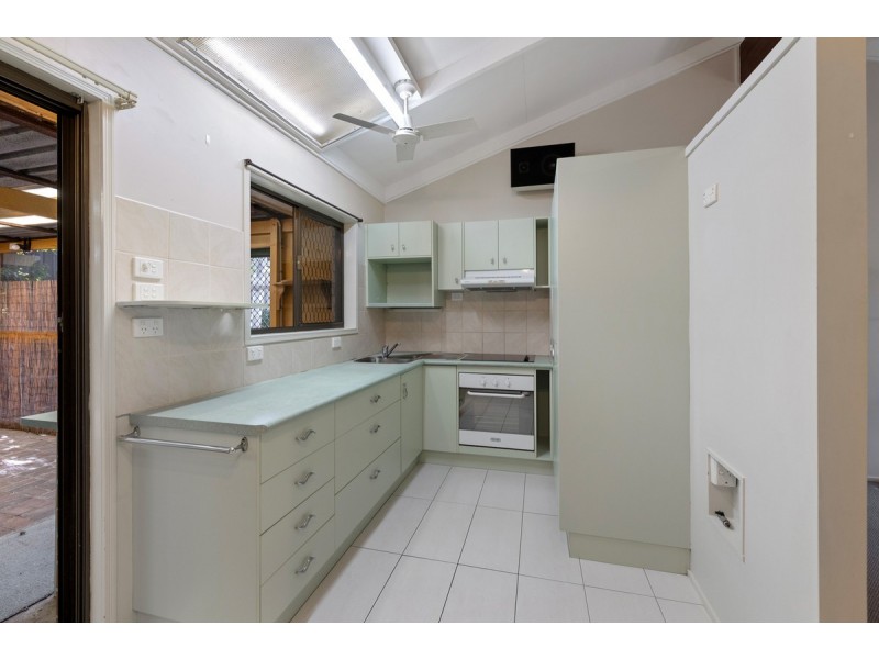 3 Emu Street, Birkdale QLD 4159