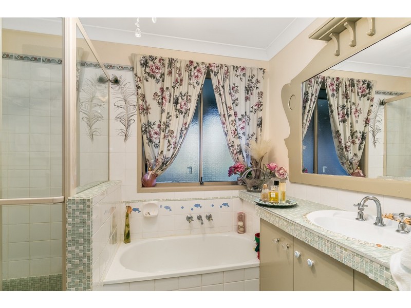 43 Wilkie Street, Redland Bay QLD 4165