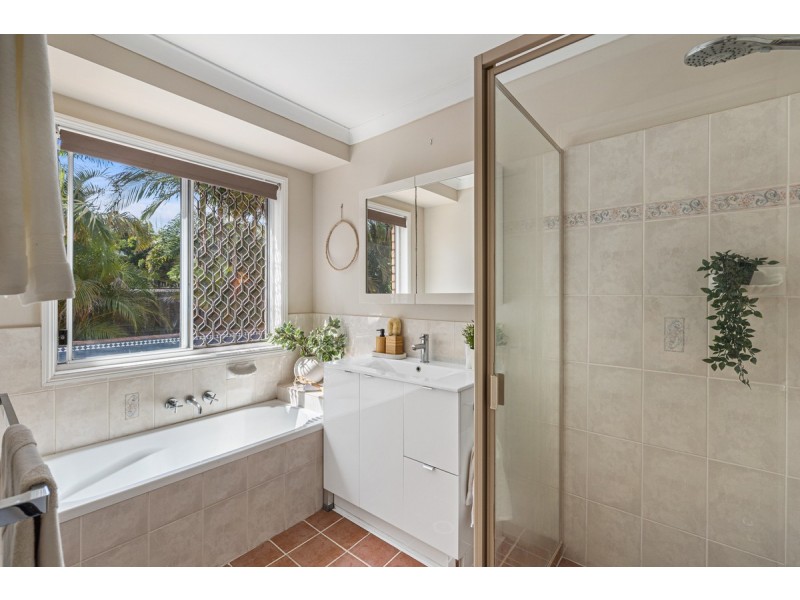 6 Kerridge Court, Wellington Point QLD 4160