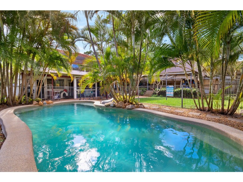 26 Curtis Street, Manly QLD 4179