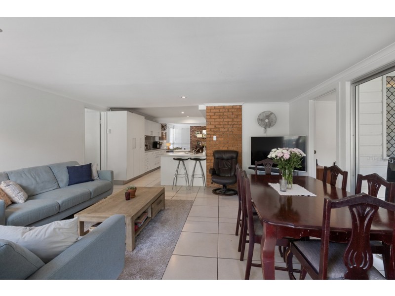 26 Curtis Street, Manly QLD 4179