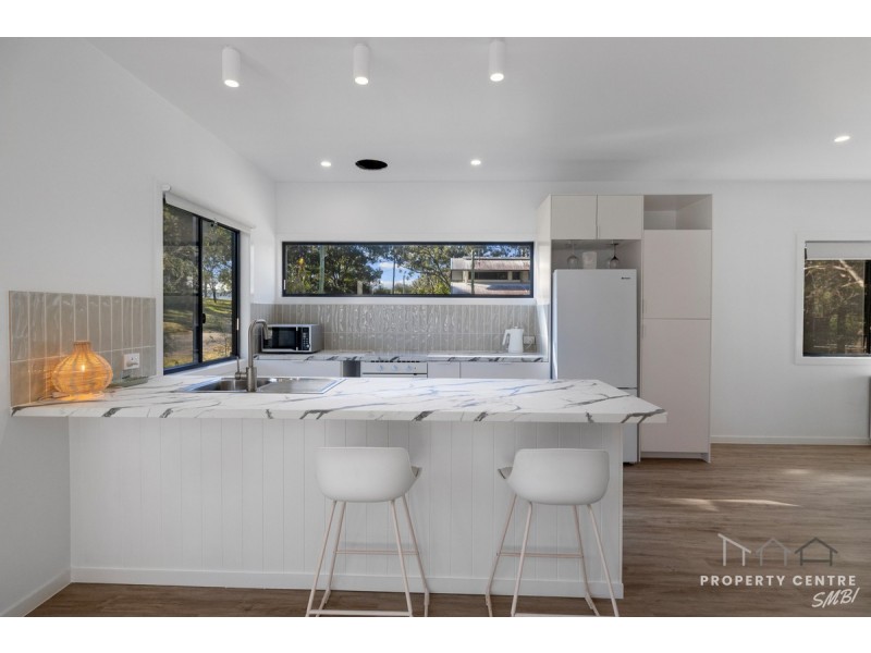2 Victoria Avenue, Russell Island QLD 4184