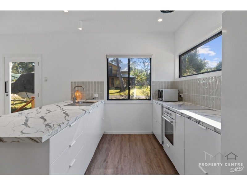 2 Victoria Avenue, Russell Island QLD 4184